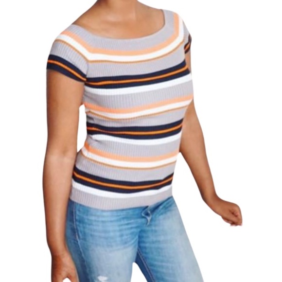 H&M Off-the-shoulder top - Mole/Striped EUC. - Picture 3 of 17